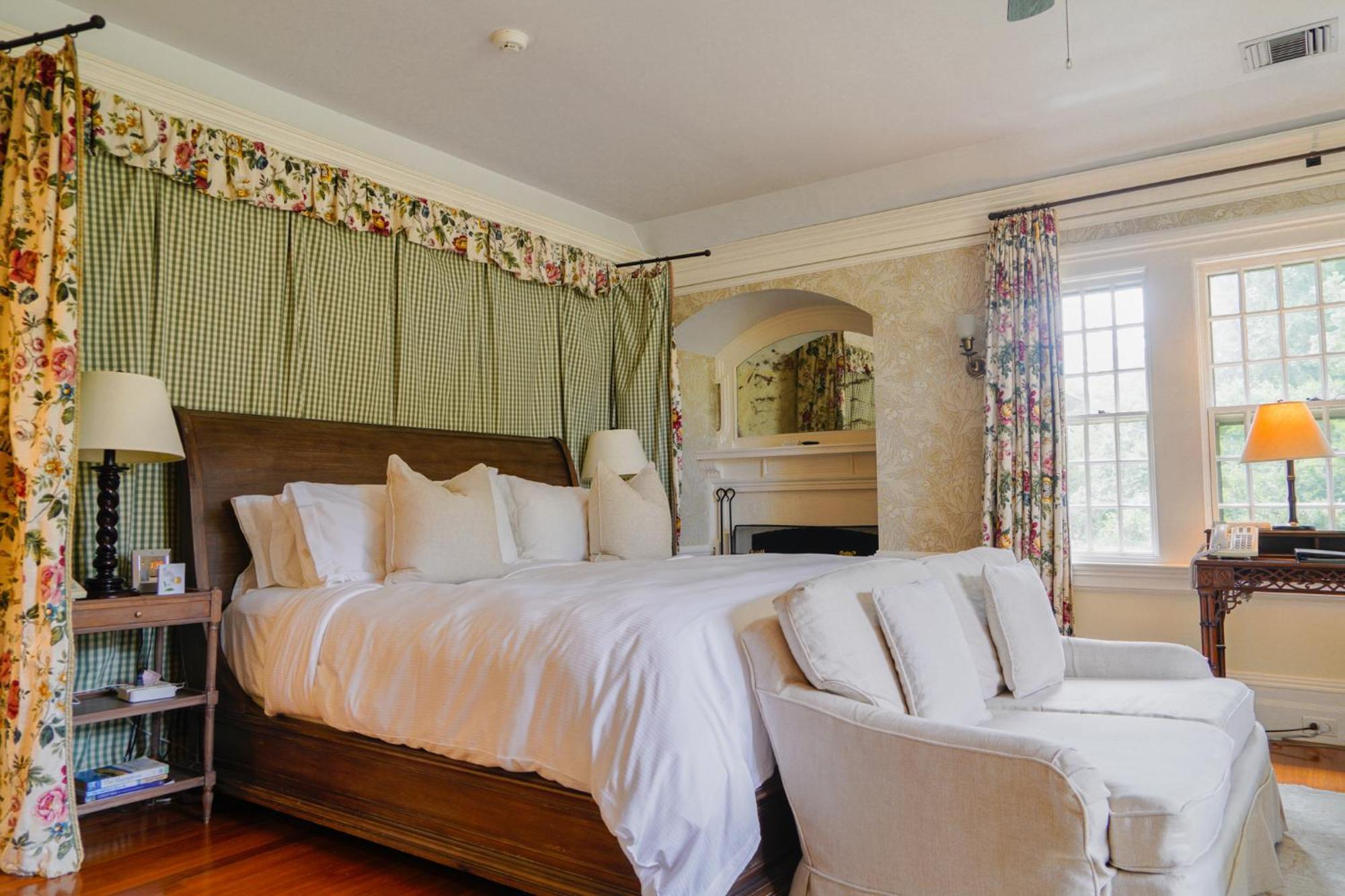 The Baker House 1650 Bed & Breakfast Източен Хамптън Стая снимка