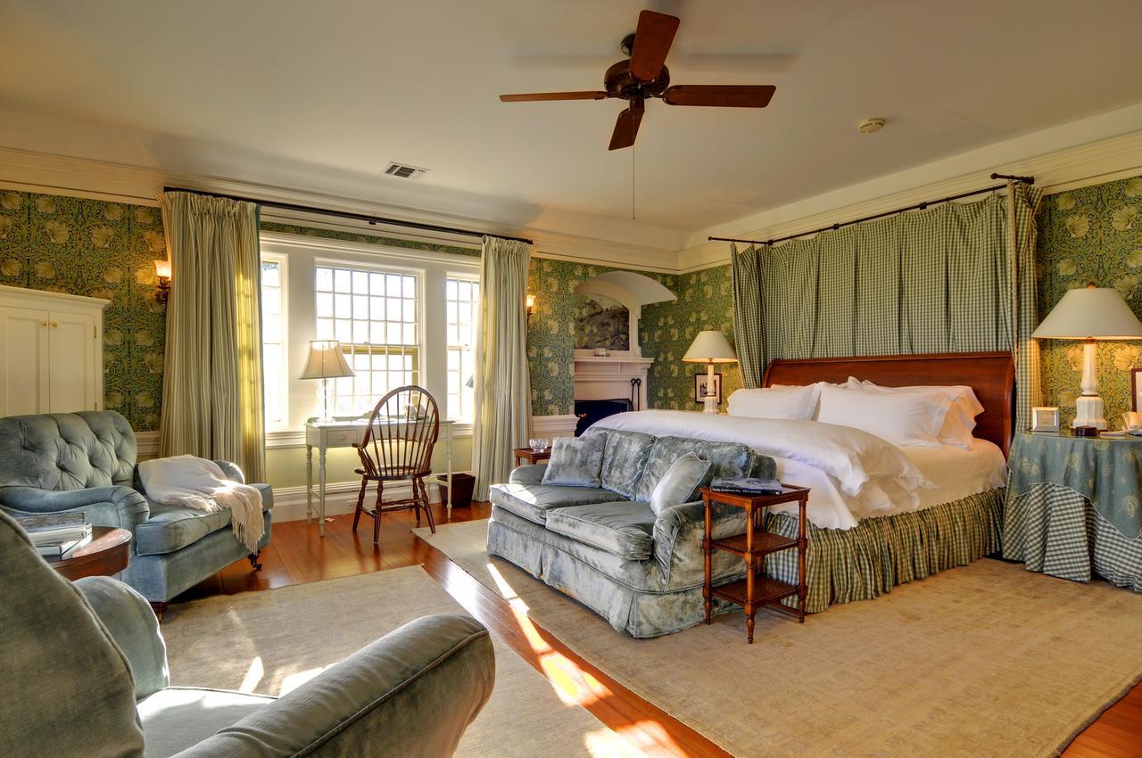 The Baker House 1650 Bed & Breakfast Източен Хамптън Екстериор снимка